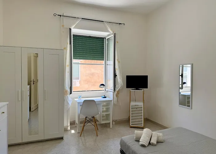 Rm's Apartment